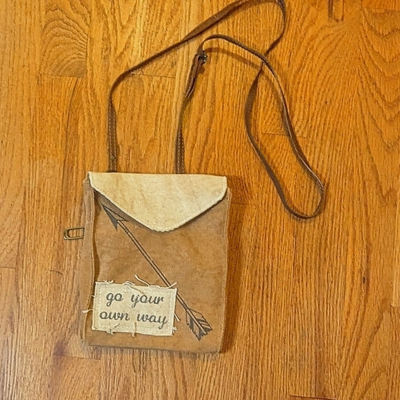 Primitives by Kathy Handbags - 🌿 Go Your Own Way with This Rustic, Boho Crossbody Bag 🌿